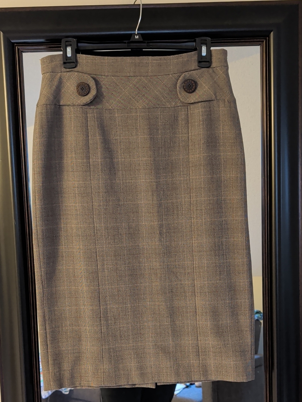 Katherine Barclay Plaid Side Zip  Pencil Skirt With Button Detail Size 6